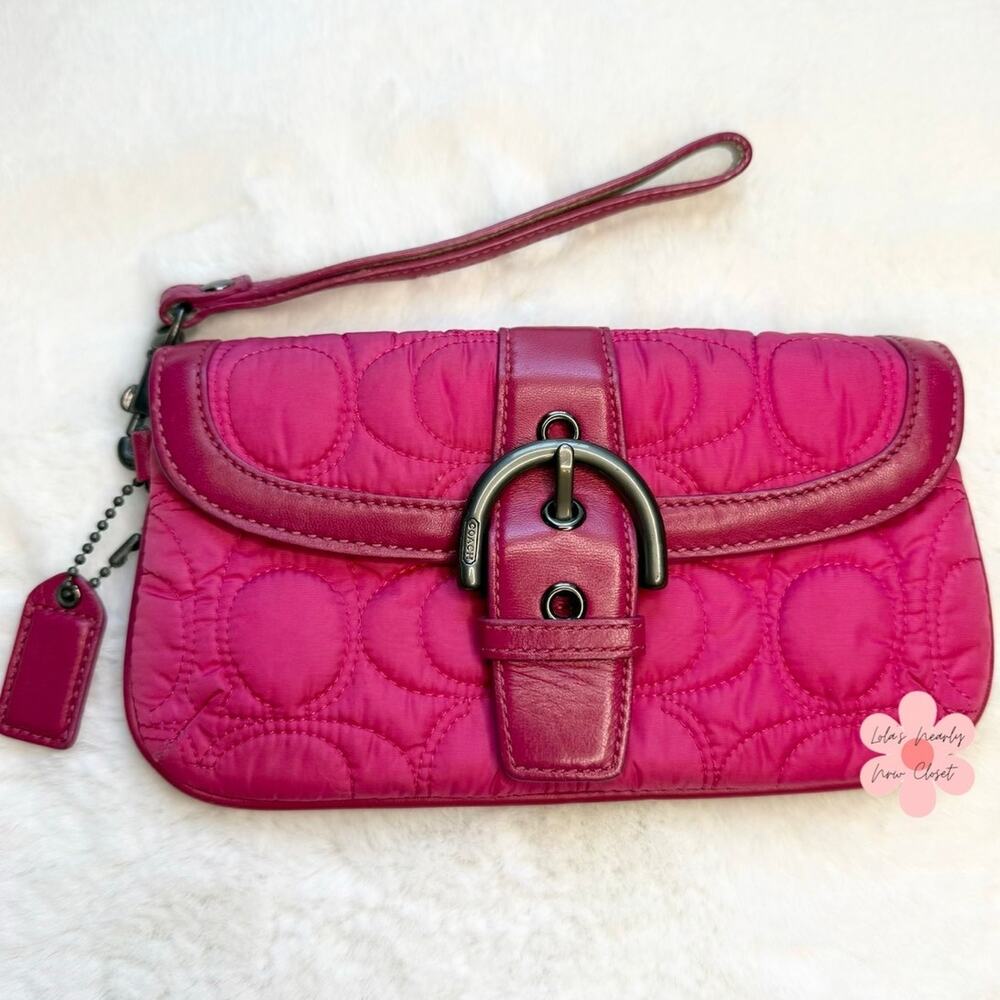 Vintage Coach y2k Soho Quilted Wristlet - Picture 1 of 7
